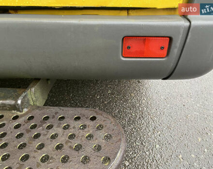 Жовтий Мерседес Sprinter, об'ємом двигуна 2.1 л та пробігом 380 тис. км за 8950 $, фото 83 на Automoto.ua