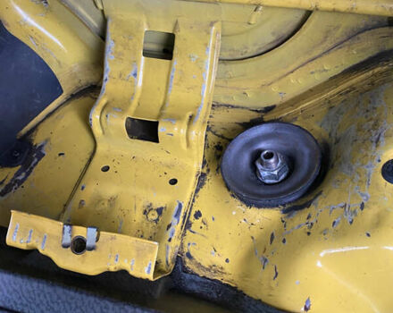 Жовтий Мерседес Sprinter, об'ємом двигуна 2.1 л та пробігом 380 тис. км за 8950 $, фото 62 на Automoto.ua