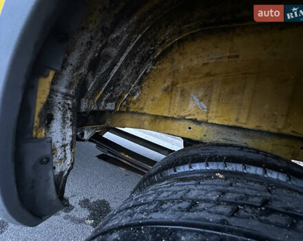 Жовтий Мерседес Sprinter, об'ємом двигуна 0 л та пробігом 175 тис. км за 22750 $, фото 9 на Automoto.ua