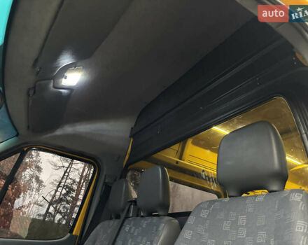 Жовтий Мерседес Sprinter, об'ємом двигуна 0 л та пробігом 380 тис. км за 11150 $, фото 31 на Automoto.ua