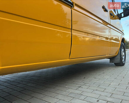 Мерседес Sprinter 2006 у Рівному на Automoto.ua Жовтий Мерседес Sprinter, об'ємом двигуна 2.2 л та пробігом 377 тис. км за 11450 $, фото 18 на Automoto.ua