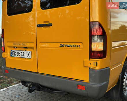 Мерседес Sprinter 2006 у Рівному на Automoto.ua Жовтий Мерседес Sprinter, об'ємом двигуна 2.2 л та пробігом 377 тис. км за 11450 $, фото 17 на Automoto.ua
