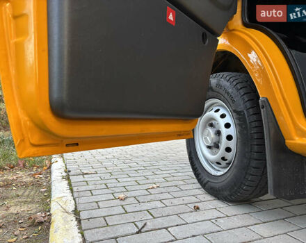 Мерседес Sprinter 2006 у Рівному на Automoto.ua Жовтий Мерседес Sprinter, об'ємом двигуна 2.2 л та пробігом 377 тис. км за 11450 $, фото 22 на Automoto.ua