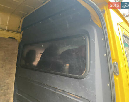 Жовтий Мерседес Sprinter, об'ємом двигуна 2.1 л та пробігом 380 тис. км за 8950 $, фото 73 на Automoto.ua