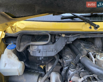 Жовтий Мерседес Sprinter, об'ємом двигуна 2.1 л та пробігом 380 тис. км за 8950 $, фото 20 на Automoto.ua