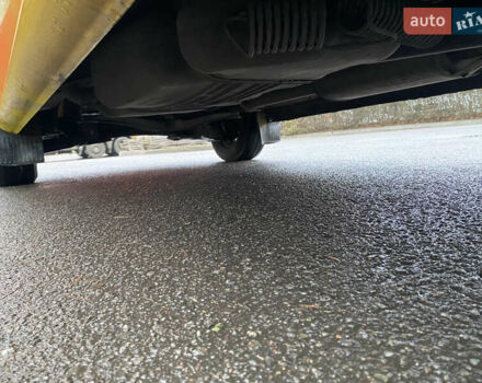 Жовтий Мерседес Sprinter, об'ємом двигуна 2.1 л та пробігом 380 тис. км за 8950 $, фото 58 на Automoto.ua