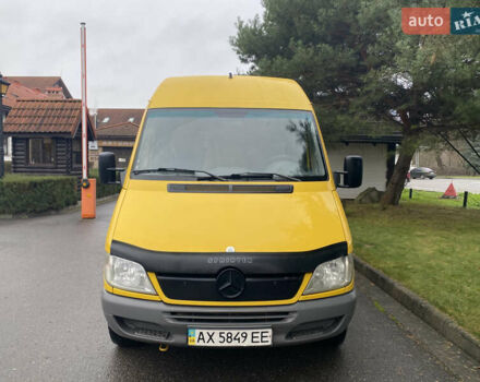 Жовтий Мерседес Sprinter, об'ємом двигуна 2.1 л та пробігом 380 тис. км за 8950 $, фото 5 на Automoto.ua