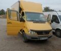Желтый Мерседес Sprinter, объемом двигателя 2.7 л и пробегом 397 тыс. км за 10700 $, фото 1 на Automoto.ua