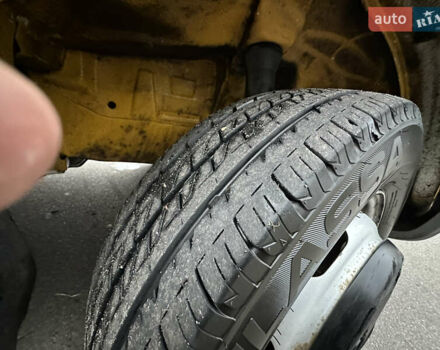 Жовтий Мерседес Sprinter, об'ємом двигуна 0 л та пробігом 175 тис. км за 22750 $, фото 26 на Automoto.ua