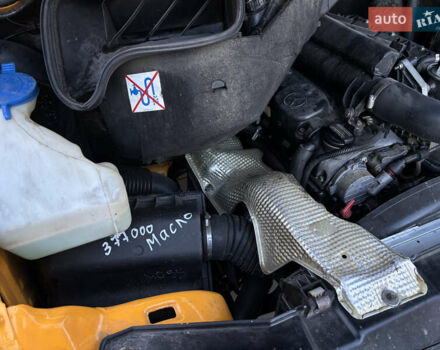 Мерседес Sprinter 2006 у Рівному на Automoto.ua Жовтий Мерседес Sprinter, об'ємом двигуна 2.2 л та пробігом 377 тис. км за 11450 $, фото 64 на Automoto.ua