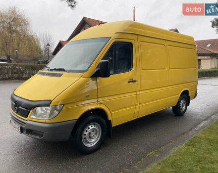 Жовтий Мерседес Sprinter, об'ємом двигуна 2.1 л та пробігом 380 тис. км за 8950 $, фото 68 на Automoto.ua