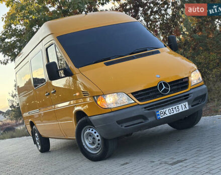 Мерседес Sprinter 2006 у Рівному на Automoto.ua Жовтий Мерседес Sprinter, об'ємом двигуна 2.2 л та пробігом 377 тис. км за 11450 $, фото 3 на Automoto.ua