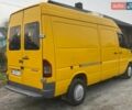 Желтый Мерседес Sprinter, объемом двигателя 2.15 л и пробегом 200 тыс. км за 7500 $, фото 10 на Automoto.ua