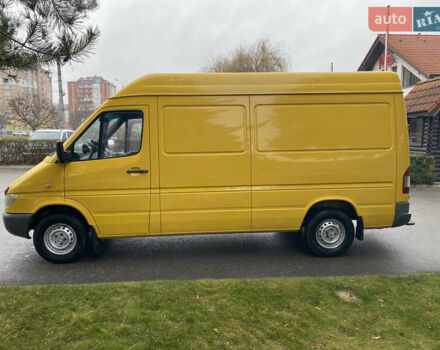 Жовтий Мерседес Sprinter, об'ємом двигуна 2.1 л та пробігом 380 тис. км за 8950 $, фото 70 на Automoto.ua