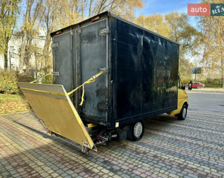 Жовтий Мерседес Sprinter, об'ємом двигуна 2.2 л та пробігом 495 тис. км за 6700 $, фото 11 на Automoto.ua
