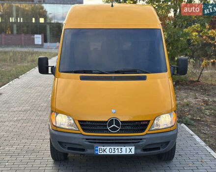 Мерседес Sprinter 2006 у Рівному на Automoto.ua Жовтий Мерседес Sprinter, об'ємом двигуна 2.2 л та пробігом 377 тис. км за 11450 $, фото 8 на Automoto.ua