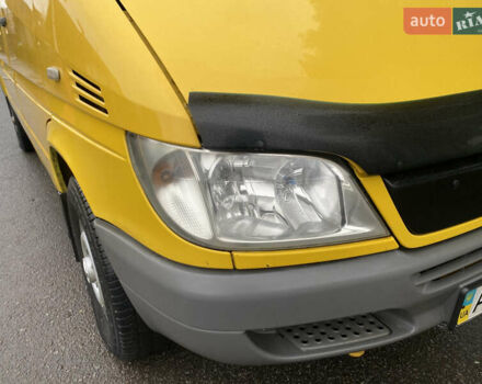 Жовтий Мерседес Sprinter, об'ємом двигуна 2.1 л та пробігом 380 тис. км за 8950 $, фото 3 на Automoto.ua
