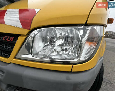 Жовтий Мерседес Sprinter, об'ємом двигуна 0 л та пробігом 175 тис. км за 22750 $, фото 35 на Automoto.ua