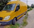 Желтый Мерседес Sprinter, объемом двигателя 2.1 л и пробегом 747 тыс. км за 11000 $, фото 1 на Automoto.ua