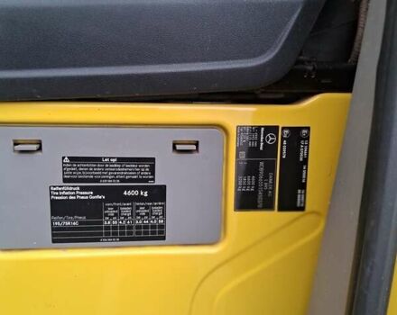 Желтый Мерседес Sprinter, объемом двигателя 3 л и пробегом 340 тыс. км за 24500 $, фото 15 на Automoto.ua