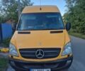 Желтый Мерседес Sprinter, объемом двигателя 2.14 л и пробегом 300 тыс. км за 14500 $, фото 1 на Automoto.ua
