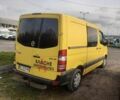 Желтый Мерседес Sprinter, объемом двигателя 2.2 л и пробегом 328 тыс. км за 10500 $, фото 4 на Automoto.ua
