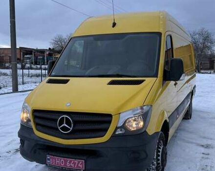 Желтый Мерседес Sprinter, объемом двигателя 2.2 л и пробегом 138 тыс. км за 25000 $, фото 5 на Automoto.ua