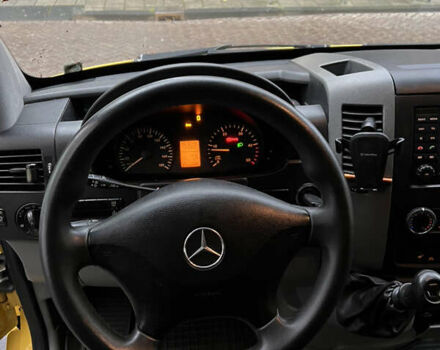 Жовтий Мерседес Sprinter, об'ємом двигуна 2.14 л та пробігом 468 тис. км за 15500 $, фото 9 на Automoto.ua