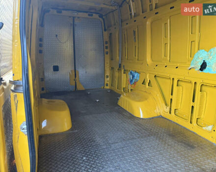 Жовтий Мерседес Sprinter, об'ємом двигуна 3 л та пробігом 16 тис. км за 58476 $, фото 13 на Automoto.ua