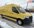Желтый Мерседес Sprinter, объемом двигателя 2.14 л и пробегом 327 тыс. км за 21500 $, фото 1 на Automoto.ua