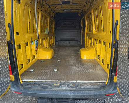 Жовтий Мерседес Sprinter, об'ємом двигуна 3 л та пробігом 16 тис. км за 58476 $, фото 15 на Automoto.ua
