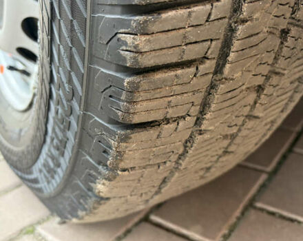 Желтый Мерседес Sprinter, объемом двигателя 0 л и пробегом 63 тыс. км за 45000 $, фото 7 на Automoto.ua