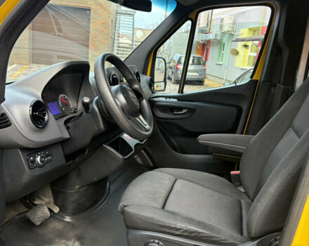 Желтый Мерседес Sprinter, объемом двигателя 0 л и пробегом 63 тыс. км за 45000 $, фото 14 на Automoto.ua