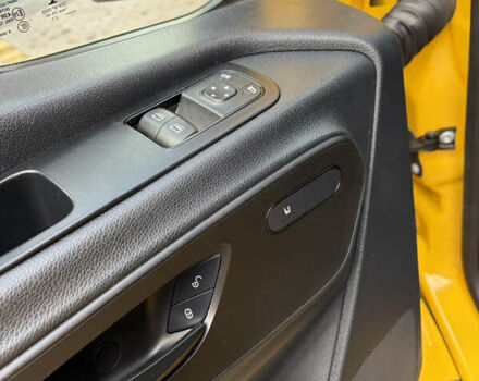 Жовтий Мерседес Sprinter, об'ємом двигуна 0 л та пробігом 63 тис. км за 18997 $, фото 16 на Automoto.ua