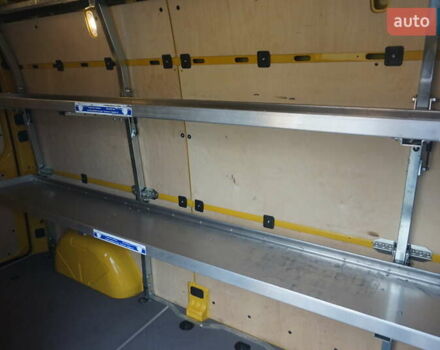 Желтый Мерседес Sprinter, объемом двигателя 0 л и пробегом 72 тыс. км за 18000 $, фото 38 на Automoto.ua