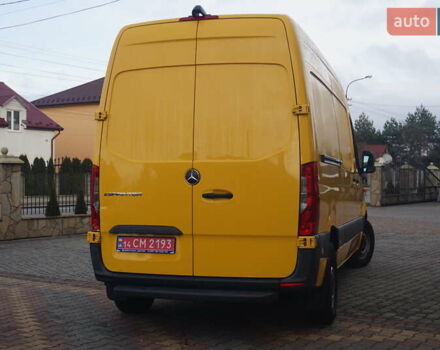 Желтый Мерседес Sprinter, объемом двигателя 0 л и пробегом 72 тыс. км за 18000 $, фото 7 на Automoto.ua