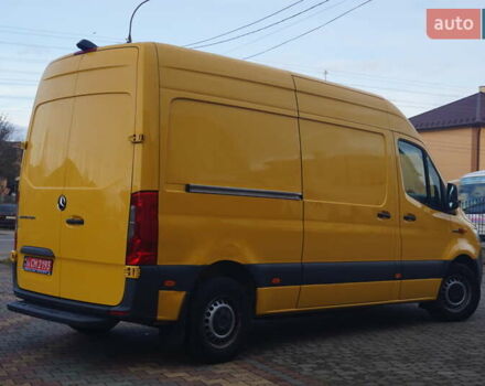 Желтый Мерседес Sprinter, объемом двигателя 0 л и пробегом 72 тыс. км за 18000 $, фото 6 на Automoto.ua