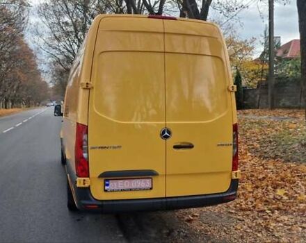 Желтый Мерседес Sprinter, объемом двигателя 3 л и пробегом 330 тыс. км за 38500 $, фото 11 на Automoto.ua
