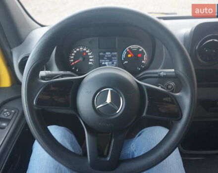 Желтый Мерседес Sprinter, объемом двигателя 0 л и пробегом 72 тыс. км за 18000 $, фото 29 на Automoto.ua