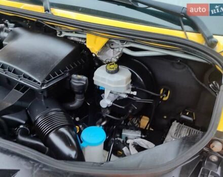 Жовтий Мерседес Sprinter, об'ємом двигуна 0 л та пробігом 182 тис. км за 29700 $, фото 27 на Automoto.ua