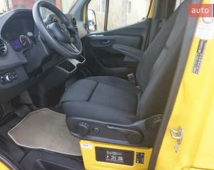Желтый Мерседес Sprinter, объемом двигателя 0 л и пробегом 72 тыс. км за 18000 $, фото 26 на Automoto.ua
