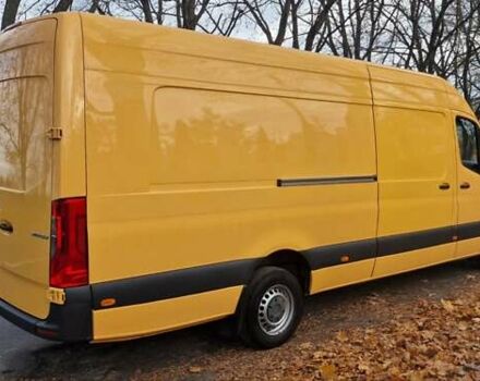 Желтый Мерседес Sprinter, объемом двигателя 3 л и пробегом 330 тыс. км за 38500 $, фото 5 на Automoto.ua
