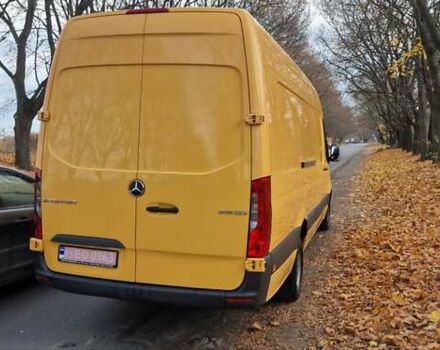 Желтый Мерседес Sprinter, объемом двигателя 3 л и пробегом 330 тыс. км за 38500 $, фото 1 на Automoto.ua