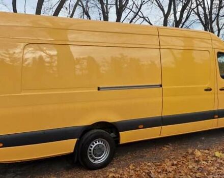 Желтый Мерседес Sprinter, объемом двигателя 3 л и пробегом 330 тыс. км за 38500 $, фото 4 на Automoto.ua