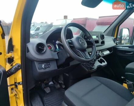 Жовтий Мерседес Sprinter, об'ємом двигуна 0 л та пробігом 182 тис. км за 29700 $, фото 23 на Automoto.ua