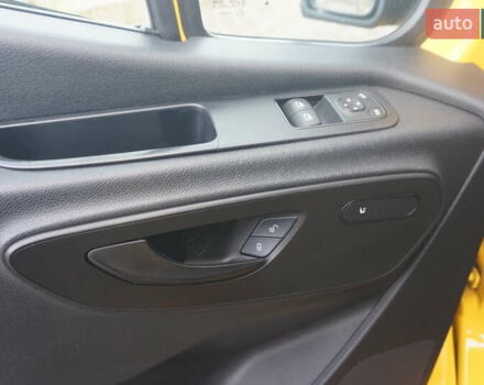 Желтый Мерседес Sprinter, объемом двигателя 0 л и пробегом 72 тыс. км за 18000 $, фото 25 на Automoto.ua