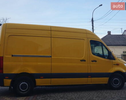 Желтый Мерседес Sprinter, объемом двигателя 0 л и пробегом 72 тыс. км за 18000 $, фото 5 на Automoto.ua