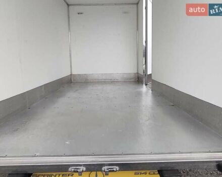 Жовтий Мерседес Sprinter, об'ємом двигуна 0 л та пробігом 182 тис. км за 29700 $, фото 16 на Automoto.ua