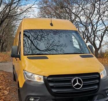 Желтый Мерседес Sprinter, объемом двигателя 3 л и пробегом 330 тыс. км за 38500 $, фото 19 на Automoto.ua
