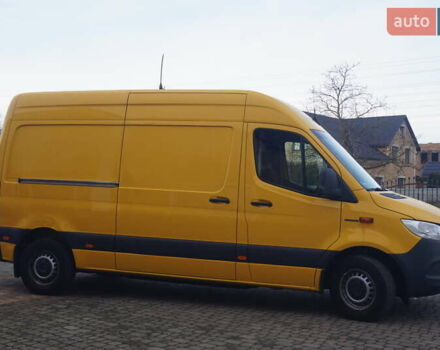 Желтый Мерседес Sprinter, объемом двигателя 0 л и пробегом 72 тыс. км за 18000 $, фото 4 на Automoto.ua